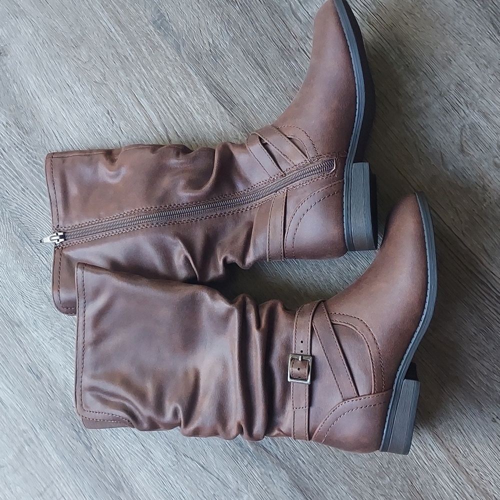 Brand New Girls Boots